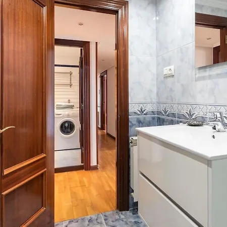 Gijon Beach Apartment *